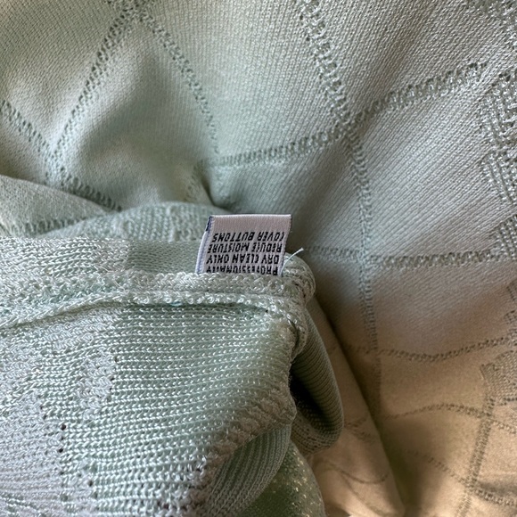 St. John Collection pale green cardigan, size L - Picture 8 of 10